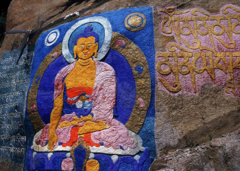 Über allem in Tibet wacht Buddha
