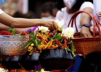 Blumen als Opfergaben in Thailand