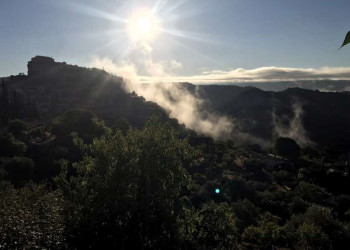 Sonnenaufgang im Nebel