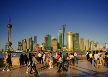 Blick vom Bund in Shanghai nach Pudong