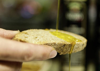 Olivenöl und Brot