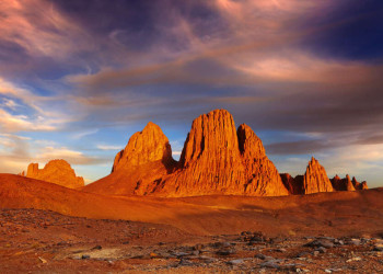 Felsformationen im Sonnenuntergang