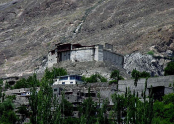 Historisches Fort in den Bergen