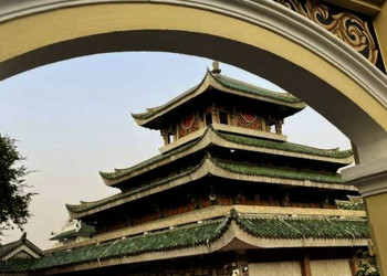 Der Ba Chua Xu Tempel in Chau Doc