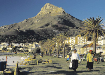 Tafelberg und Strandpromenade