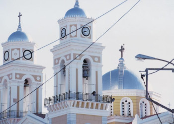 Orthodoxe Kirche im Abendlicht