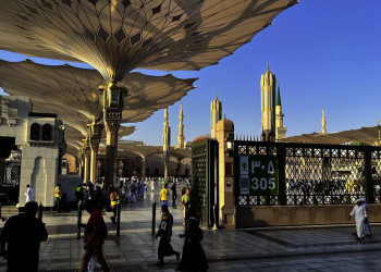 Vor den Toren der Großen Moschee von Medina