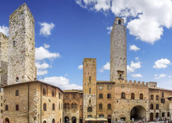 Der Hauptplatz von San Gimignano