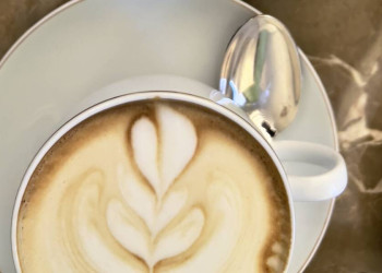 Kleine Auszeit mit einem köstlichen Cappuccino