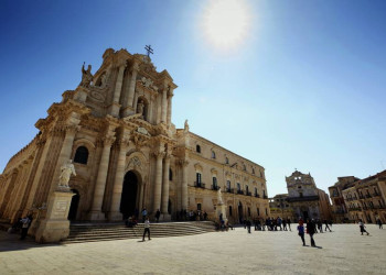 Die Kathedrale Santa Maria delle Colonne in Syrakus