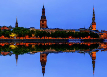 Riga in der Dämmerung