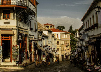 Unverkennbar osmanische Einflüsse in Gjirokastra