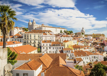 Blick über die Dächer von Lissabon