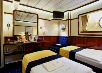 Beispielbild einer Doppelkabine mit getrennten Betten