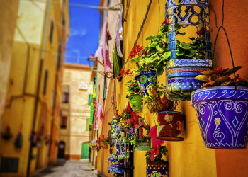 Alghero: Wo Mauern Geschichte atmen
