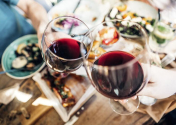 Stärkende Pause mit Rotwein