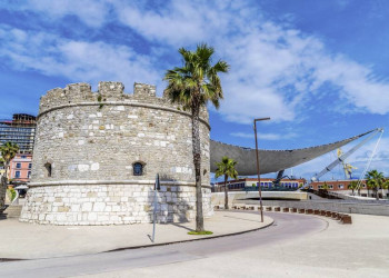 Blick auf eine historische Festung