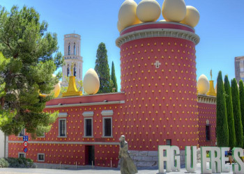 Dalí Theater-Museum in Figueres