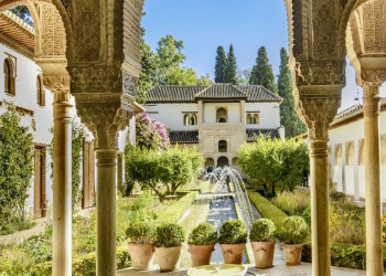 Alhambra Garten und Brunnen
