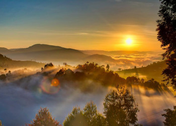 Sonnenaufgang in Uganda