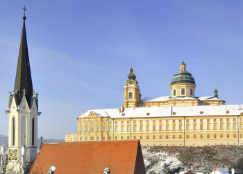 Stift Melk im Winter